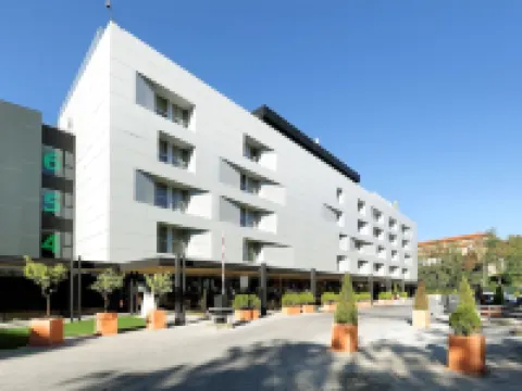 Occidental Bilbao Hotels near Fever