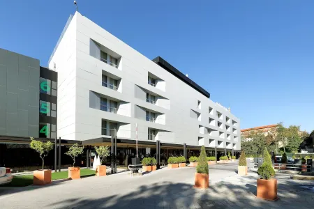 Occidental Bilbao Отели рядом со станцией Музей Гуггенхайма в Бильбао