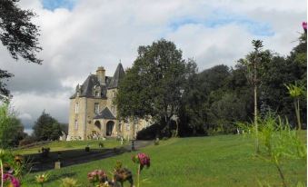 Château de Montbrault