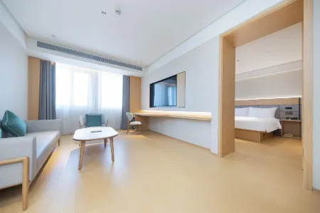 JI Hotel (Tongxiang Puyuan Dadao)