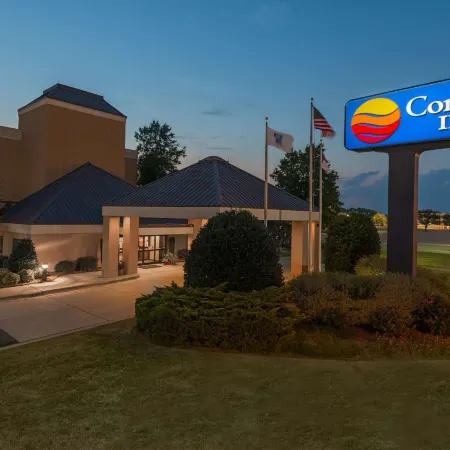 Comfort Inn Fayetteville Near Fort Bragg