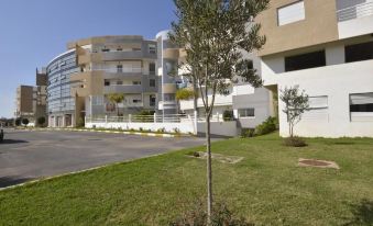 Bouznika Apartment 2021