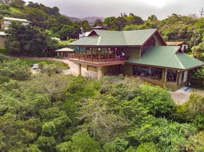 Ficus Sunset Suites