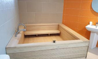3. R.I Spa ..