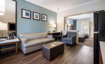 MainStay Suites John Wayne Airport, a Choice Hotel