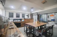 RedDoorz Syariah @ Hotel 91 Jember Hotels in Kaliwates