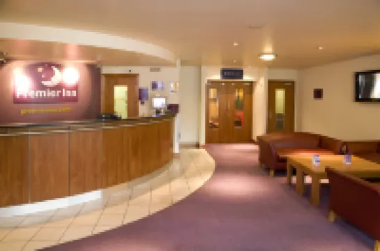 Premier Inn London Heathrow Airport (M4/J4) Hotel Hotels in West Drayton