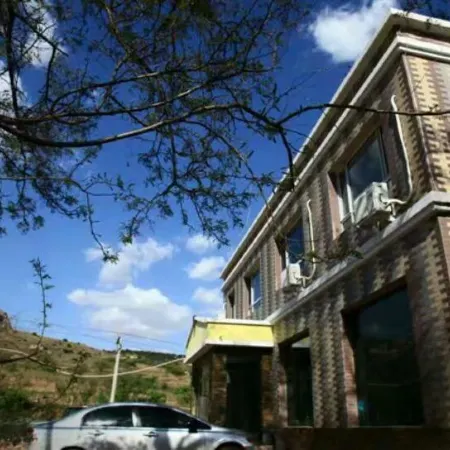 Beizhen Kaoshanpo Farm Stay (Qingyanshi)