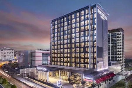 DoubleTree by Hilton Sanliurfa Отели в г. Шанлыурфа
