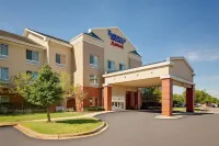 Fairfield Inn & Suites Detroit Metro Airport Romulus - Family