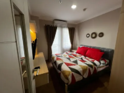 Sentul Tower Apartment by KASHI Room