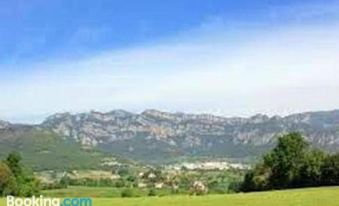 4 Bedrooms House with Furnished Terrace and Wifi at Gironella