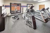 Hampton Inn & Suites Cedar Rapids - North - Phòng Gym