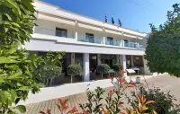 Akrogiali Exclusive Hotel (Adults Only) - Strand