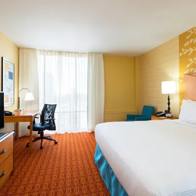 Fairfield Inn & Suites Louisville Downtown Các khách sạn gần Tổ hợp giải trí Fourth Street Live