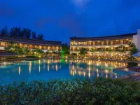 Occidental Bangtao Beach Resort - pantai