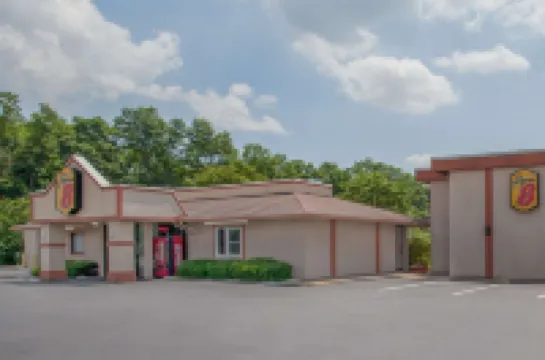 Super 8 by Wyndham Carlisle North ミドルセックス・タウンシップのホテル