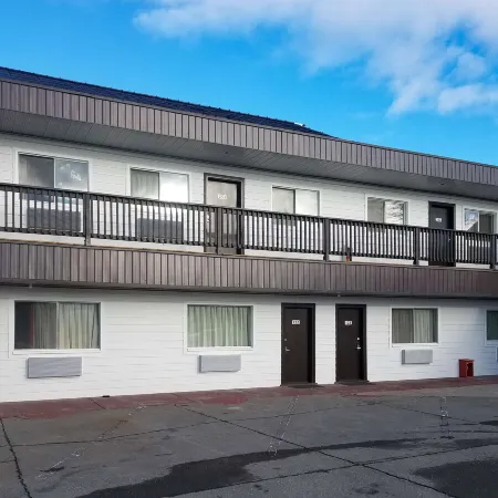 Motel 6 Cranbrook, BC