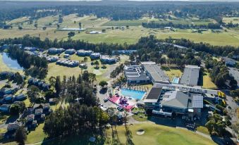 The Village Club at Bella Vista Resort and Spa in Orlando has 96 rooms at Rydges Resort Hunter Valley, an EVT hotel