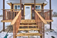 Secluded Jefferson Cabin w/ Deck + Mountain Views!
