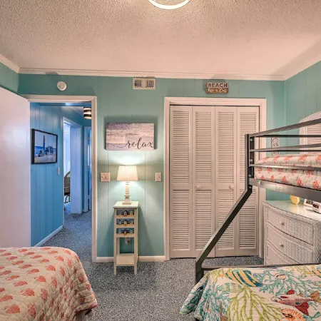 Beachfront Condo w/ Boardwalk & Pool Access!