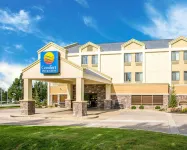 Comfort Inn & Suites Kansas City - Northeast