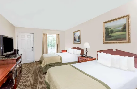 伊頓唄盟套房酒店