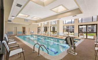 DoubleTree by Hilton Hotel Detroit - Novi