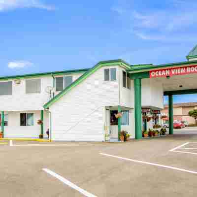 Econo Lodge Hotel Exterior