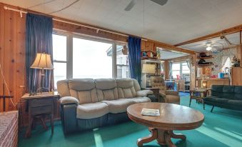 Seasonal Lakefront Tawas City Home w/ Grill!