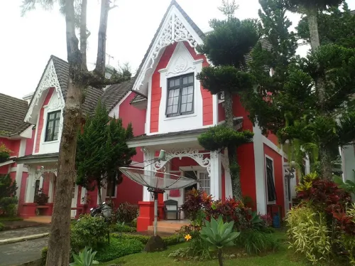 Villa Kota Bunga Seruni Hotel a Sukaresmi