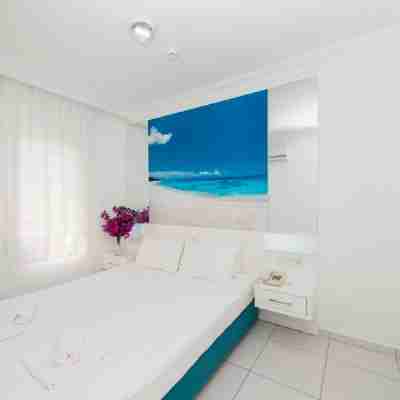 Bendis Beach Hotel Rooms