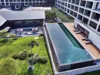 Pullman Nanchang Changlv - Rooftop Pools