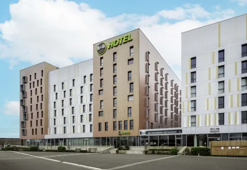 B&B Hotel Lille Villeneuve d'Ascq Grand Stade 3 étoiles - バー