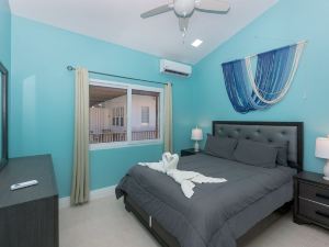 Coral Cove at Jardines de Catalina 1 Bedroom Condo by Redawning