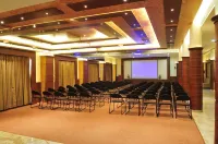 Cambay Resort, Udaipur Hotel di Kotra
