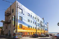 Venice Suites Hotels near Skylark