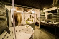 Elixir Hills Suites Resort and Spa - Romantic