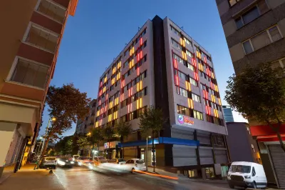 Ramada Encore by Wyndham Istanbul Sisli Hotels in Istanbul