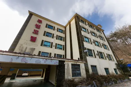 Anseong Twosome Отели рядом с достопримечательностью «Chung-Ang University Central Park»