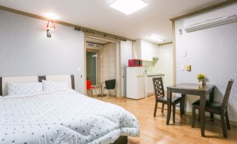 Geojedo Azure Sky Pension