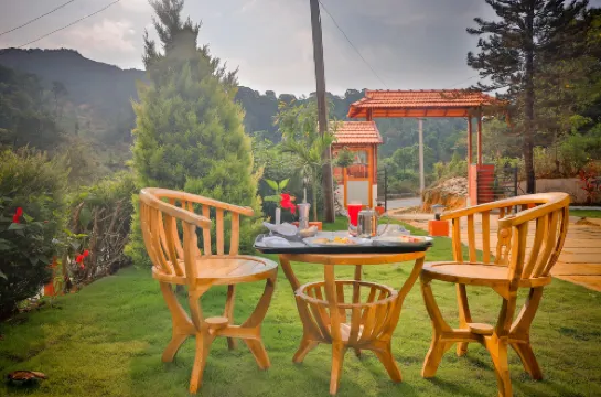 Hill Crest Resort - Coorg