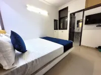 Hotel Ramghat Inn -in Front of Mandakini River 奇特拉庫特住宿飯店