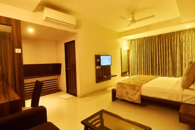 Hotel G-Square - Shirdi Các khách sạn ở Shirdi