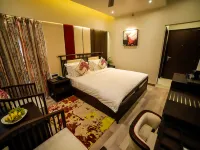 Aura - A Boutique Hotel โรงแรมใกล้แยกอัจเมอร์จังก์ชั่น
