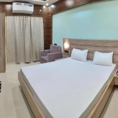 Bhagwan Rameshwaram Hotels near Sri Sri Thakur Anukul Chandra Satsang Ashram