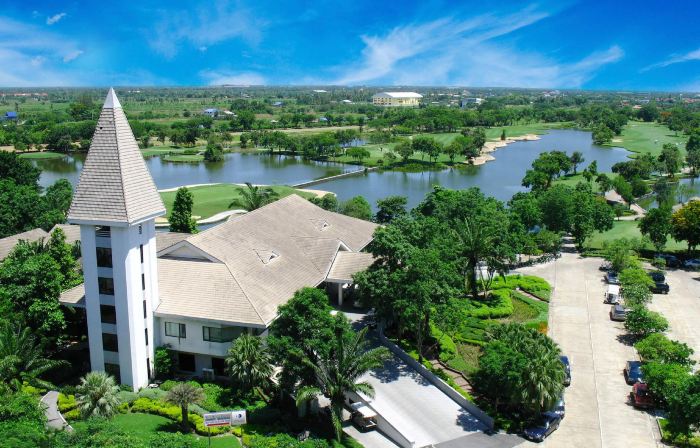 The Royal Gems Golf Resort