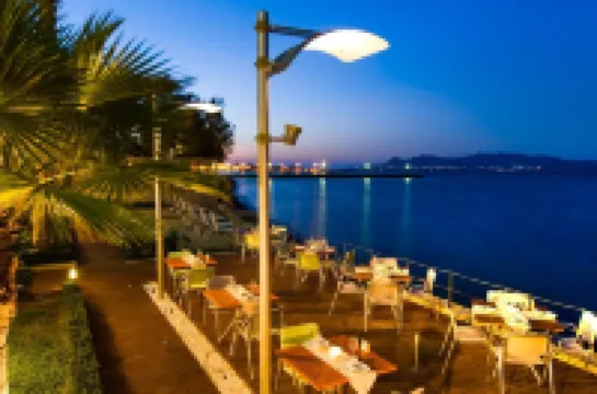 科斯阿克緹斯藝術酒店