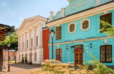 Русские Сезоны Бутик-Отель Невский, Роза Хутор Отели в г. 