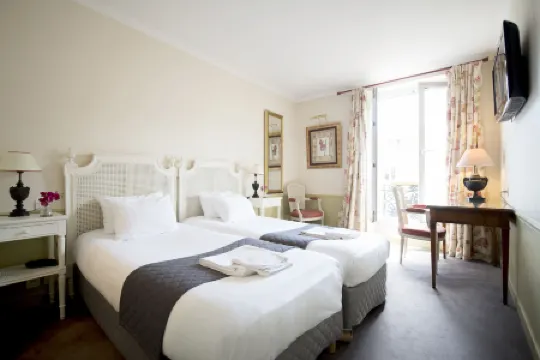 Hotel France Louvre Отели рядом с достопримечательностью «Нотр-Дам-де-Пари»